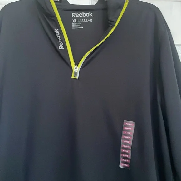 Reebok Men’s black, extra large pullover jacket - Picture 2 of 2